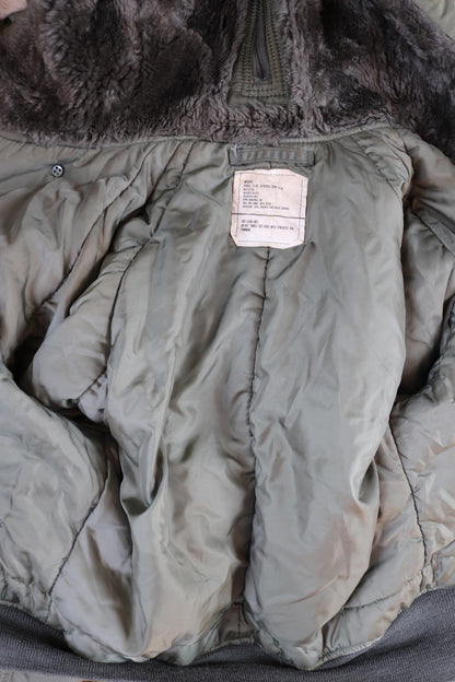 Vintage 1980s USAF N-2B jacket - Alpha Industries - extreme cold weather - split hood - 48" chest
