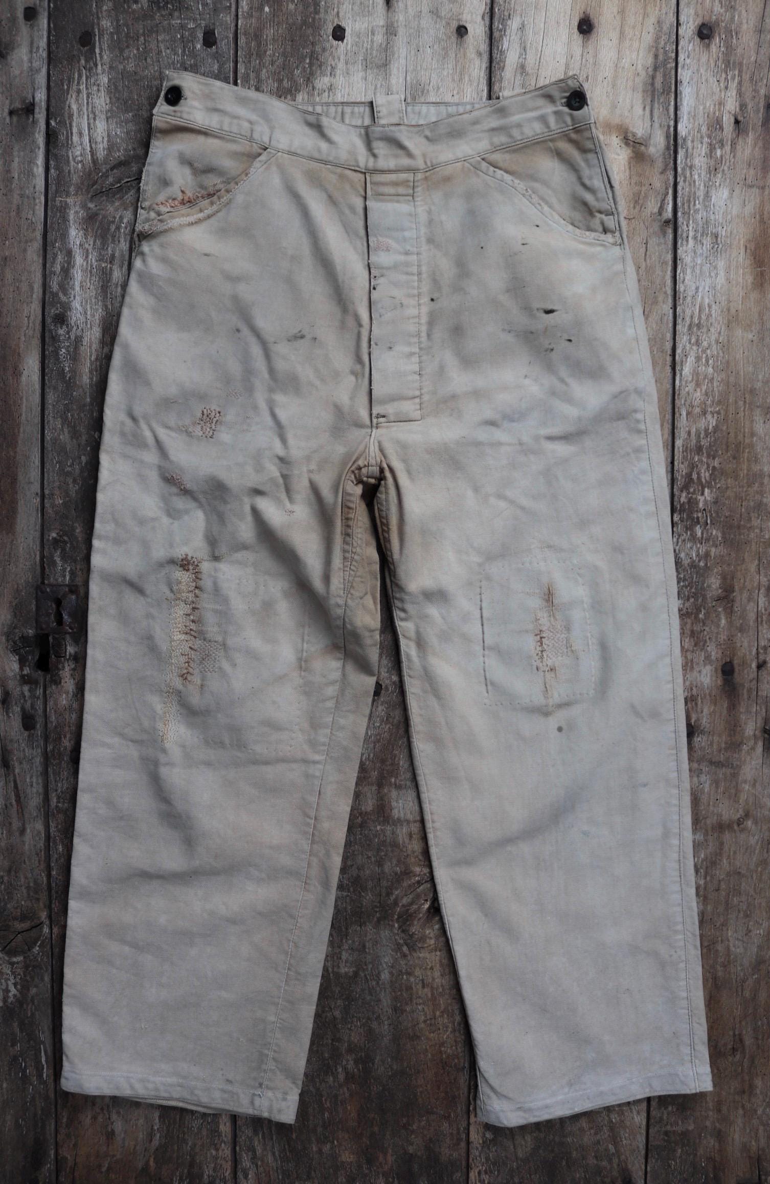 Vintage French workwear trousers - 1950s chore pants - darned and repaired - 32” x 26”