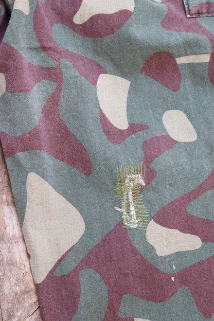 Vintage 1960s Finnish M62 camo trousers - windproof paratrooper pants - 41” x 29”