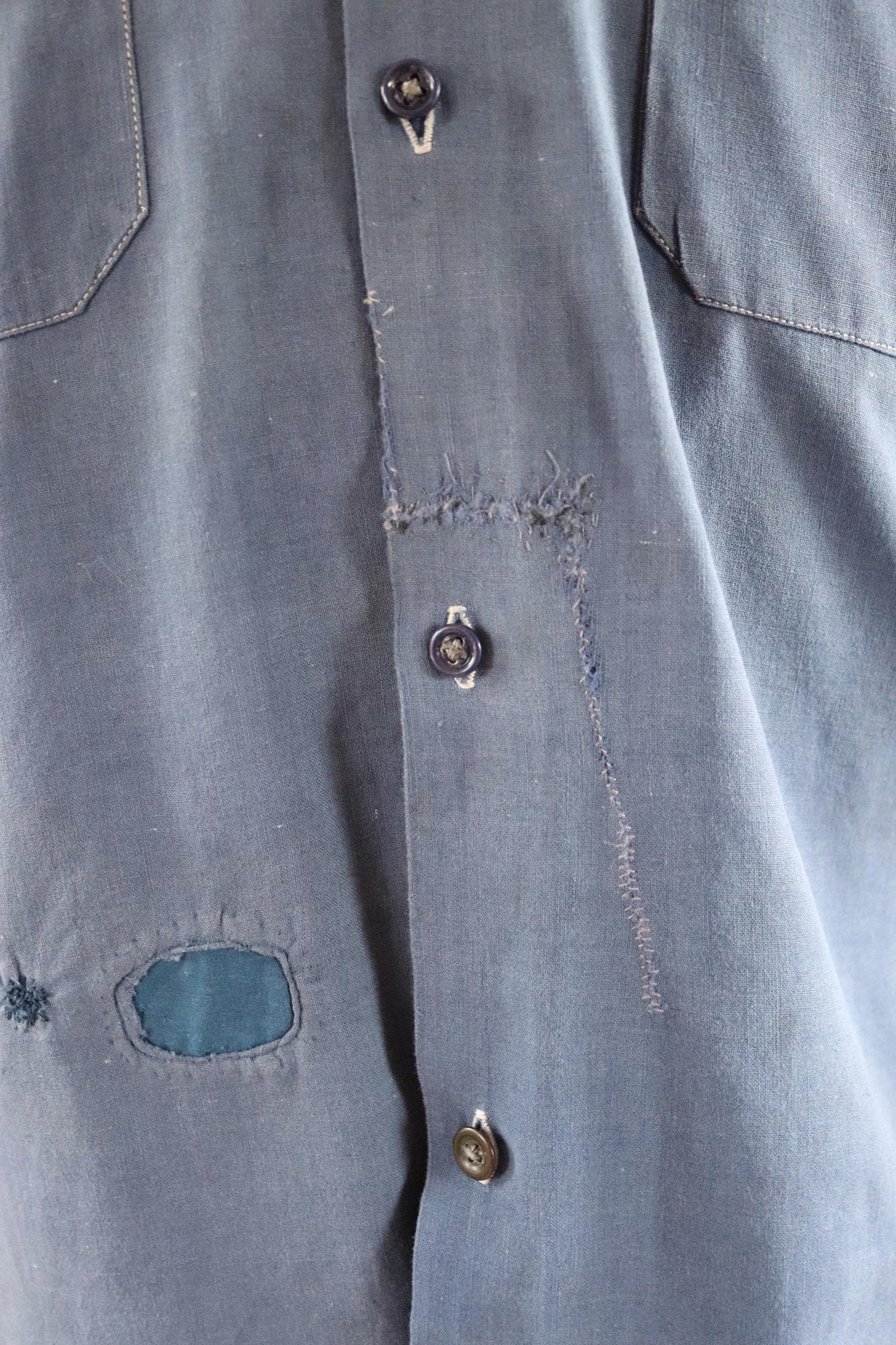 Vintage 1940s French workwear shirt - faded blue chambray cotton - darned and repaired - 43” chest