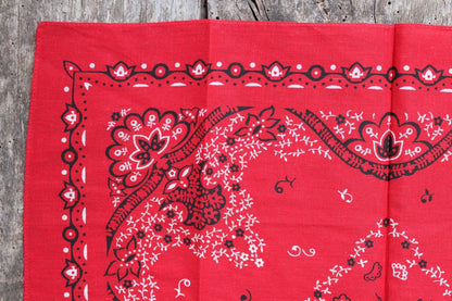 Vintage 1960s Elephant bandana - red cotton neckerchief - Western hanky