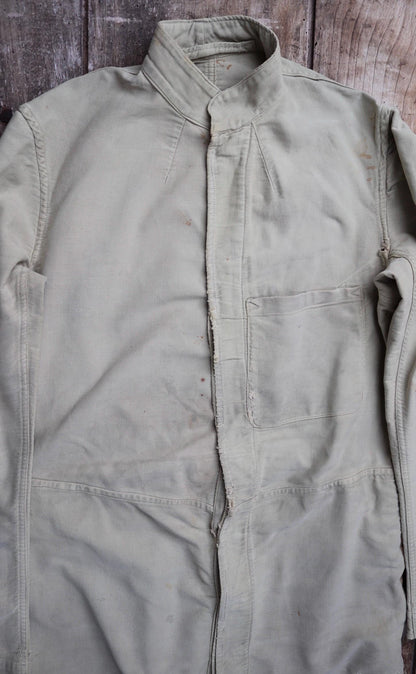 Vintage WW2 British workwear - 1940s overalls - mechanic coveralls - 43” x 37” x 26”