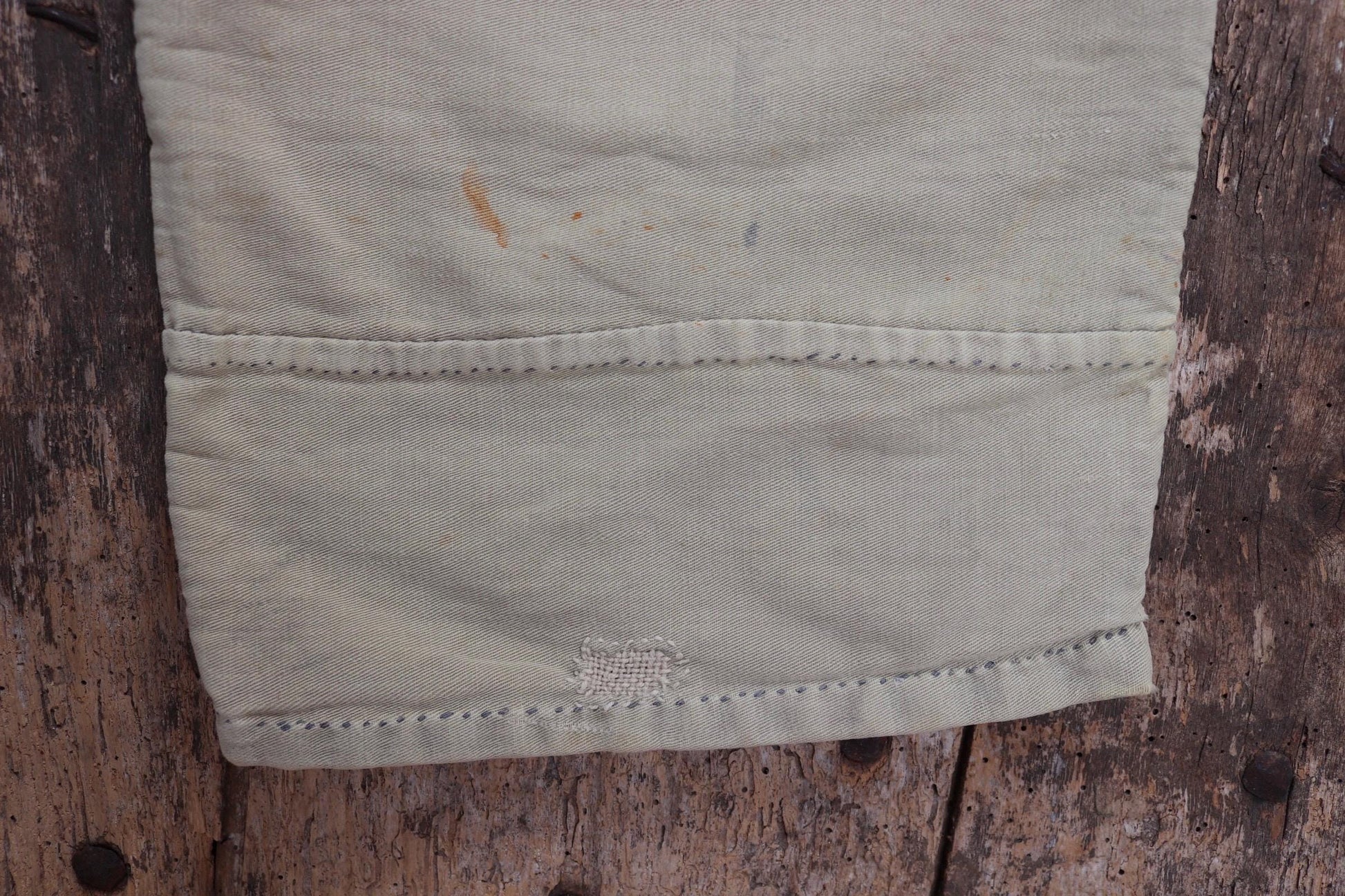 Vintage WW2 British workwear - 1940s overalls - mechanic coveralls - 43” x 37” x 26”