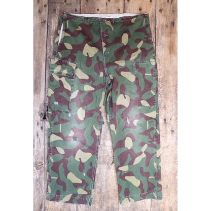 Vintage 1980s Finnish M62 camo trousers - windproof paratrooper pants - 39” x 29”