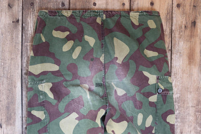 Vintage 1980s Finnish M62 camo trousers - windproof paratrooper pants - 39” x 29”