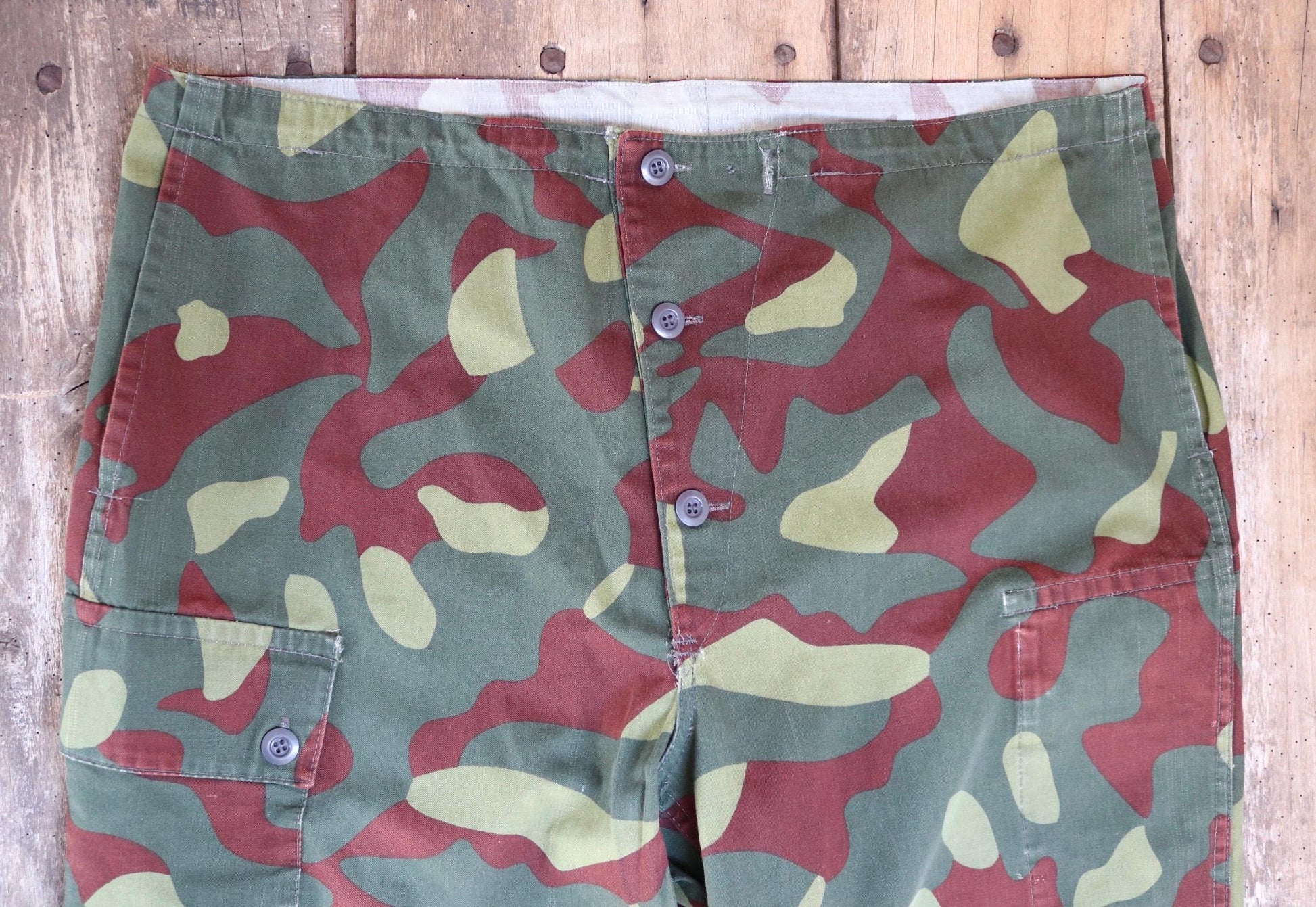 Vintage 1980s Finnish M62 camo trousers - windproof paratrooper pants - 40” x 27”
