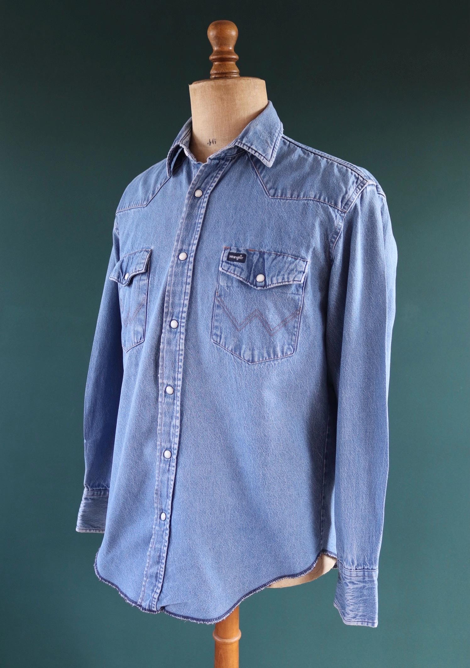 Vintage Wrangler denim shirt - cowboy - Western style - 47" chest