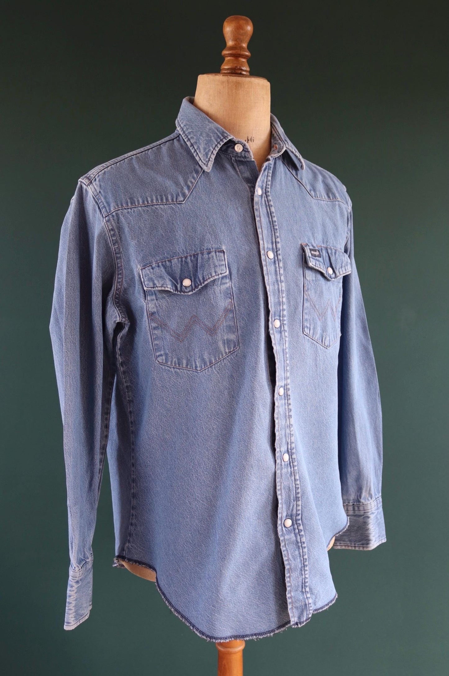 Vintage Wrangler denim shirt - cowboy - Western style - 47" chest