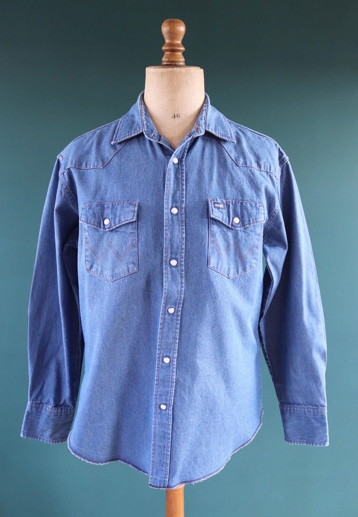 Vintage Wrangler denim shirt - cowboy - Western style - 47" chest