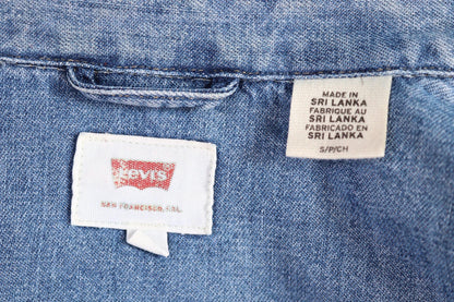 Vintage Levis denim cowboy shirt - pearl snap - Western style - 38" chest