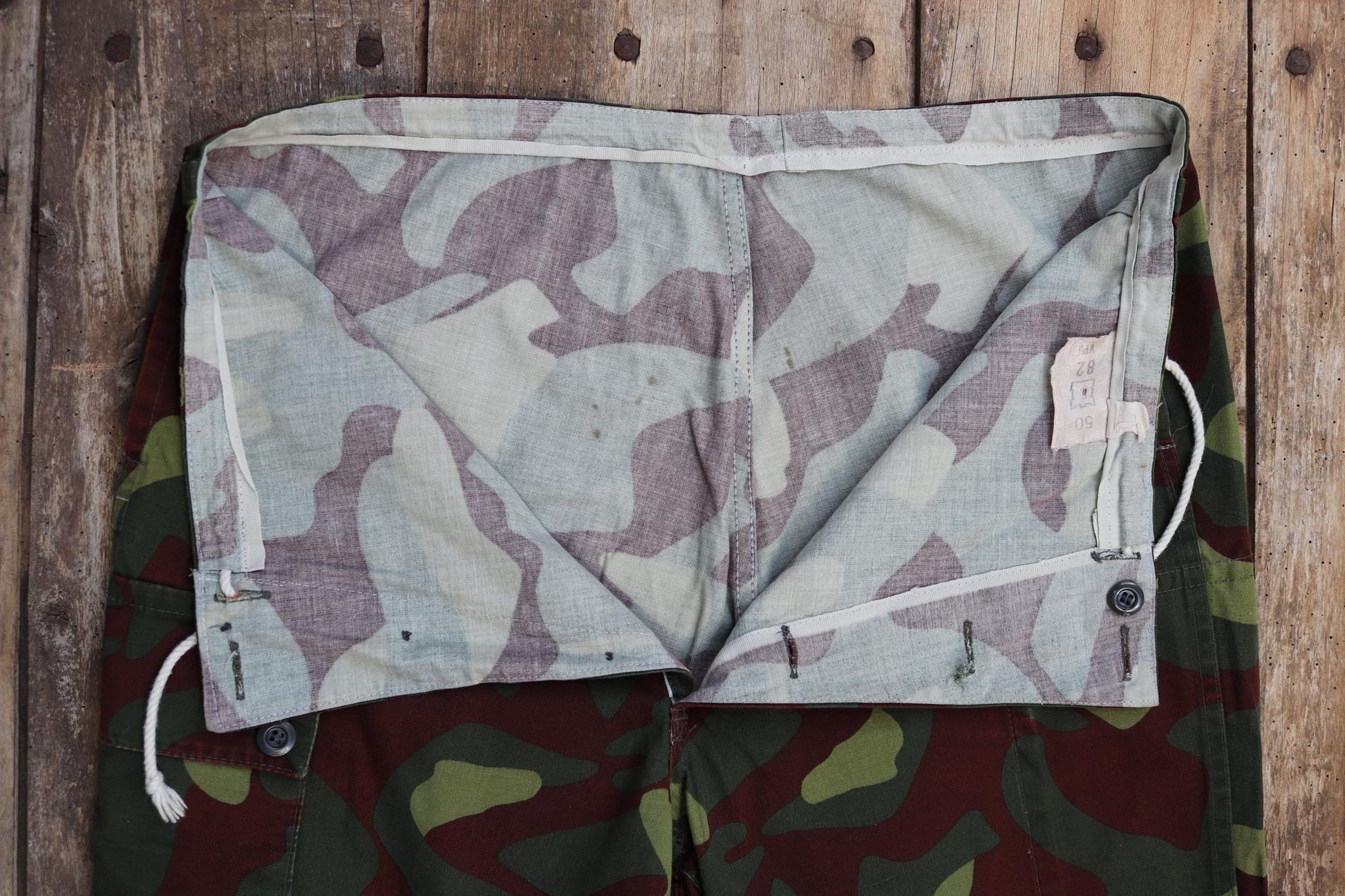 Vintage 1980s Finnish M62 camo trousers - windproof paratrooper pants - 37” x 27”