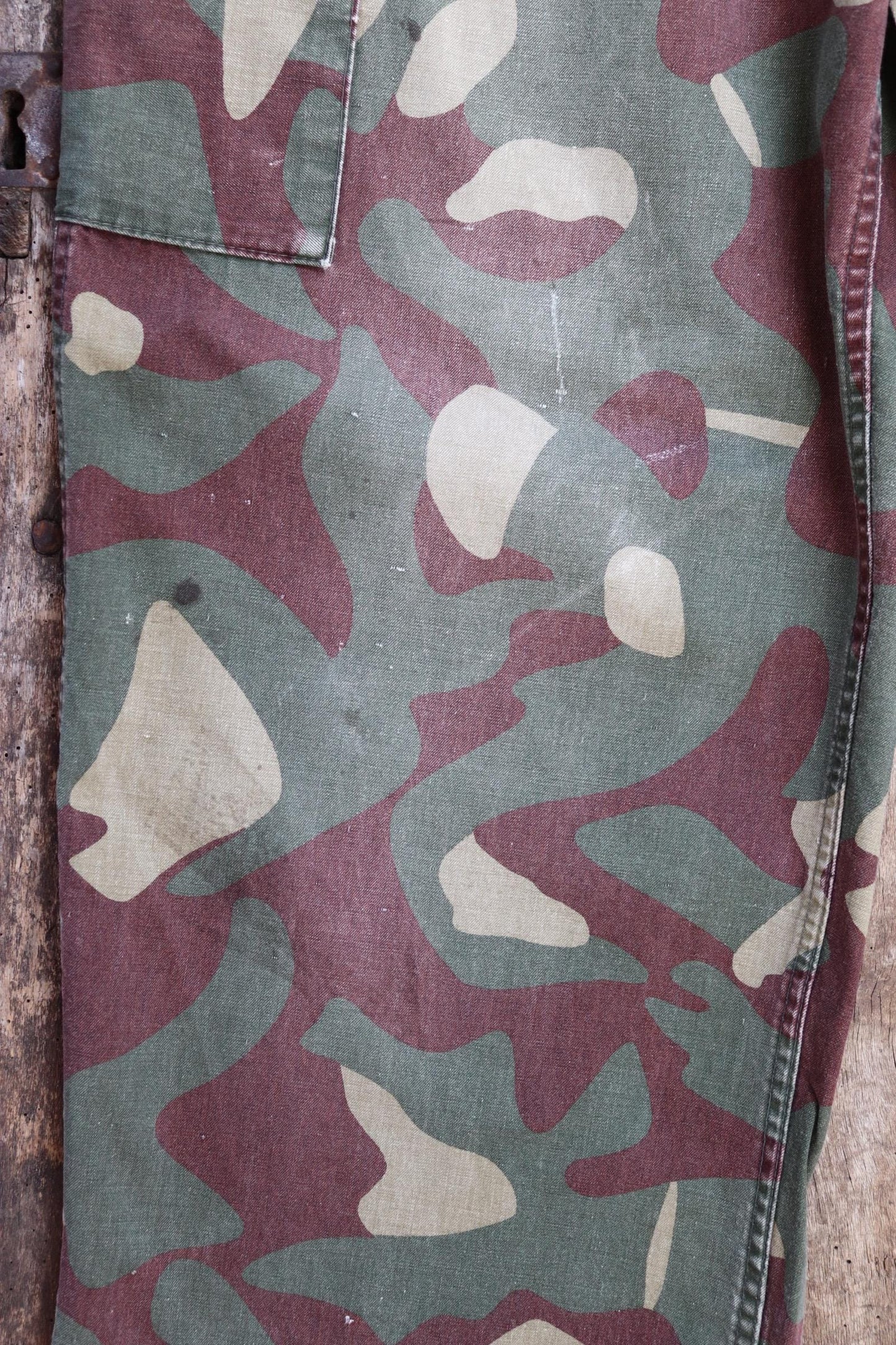 Vintage 1960s Finnish M62 camo trousers - windproof paratrooper pants - 41” x 29”