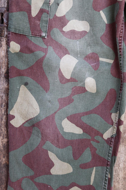Vintage 1960s Finnish M62 camo trousers - windproof paratrooper pants - 41” x 29”