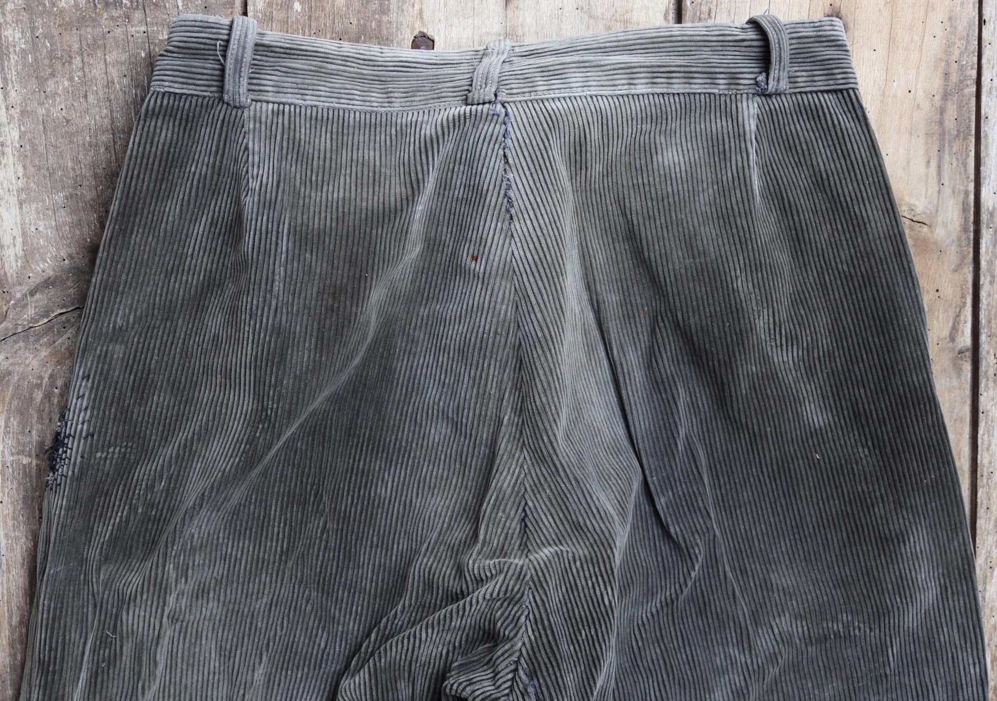 Vintage 1940s French workwear trousers - 1950s brown corduroy chore pants - darned and repaired - 31” x 26”