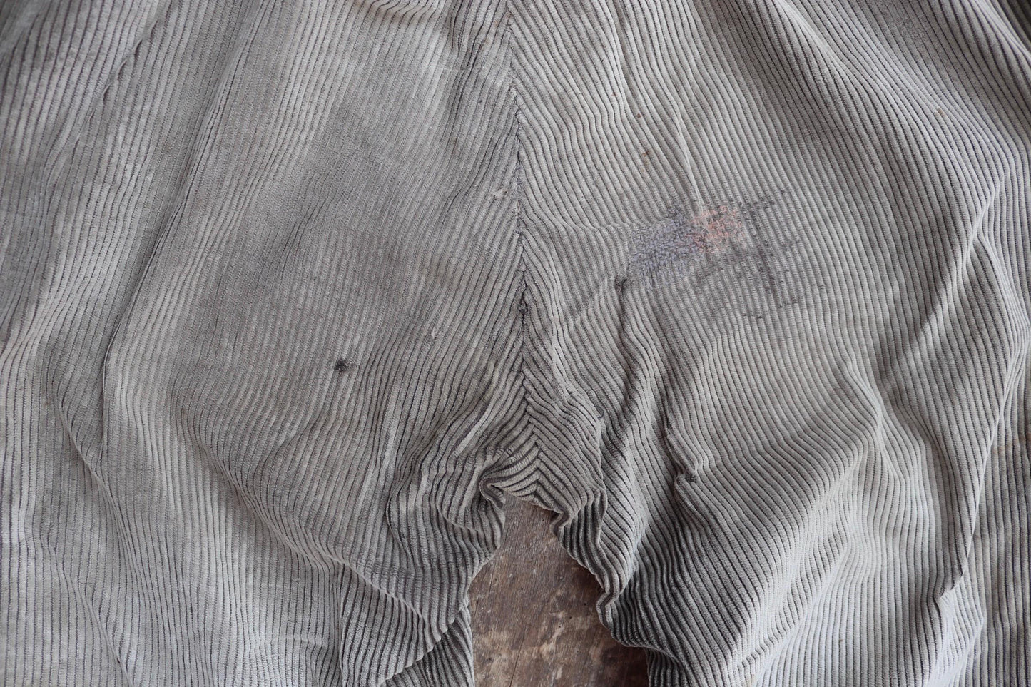 Vintage 1930s French workwear trousers - 1940s brown corduroy chore pants - buckle back - 36” x 28”