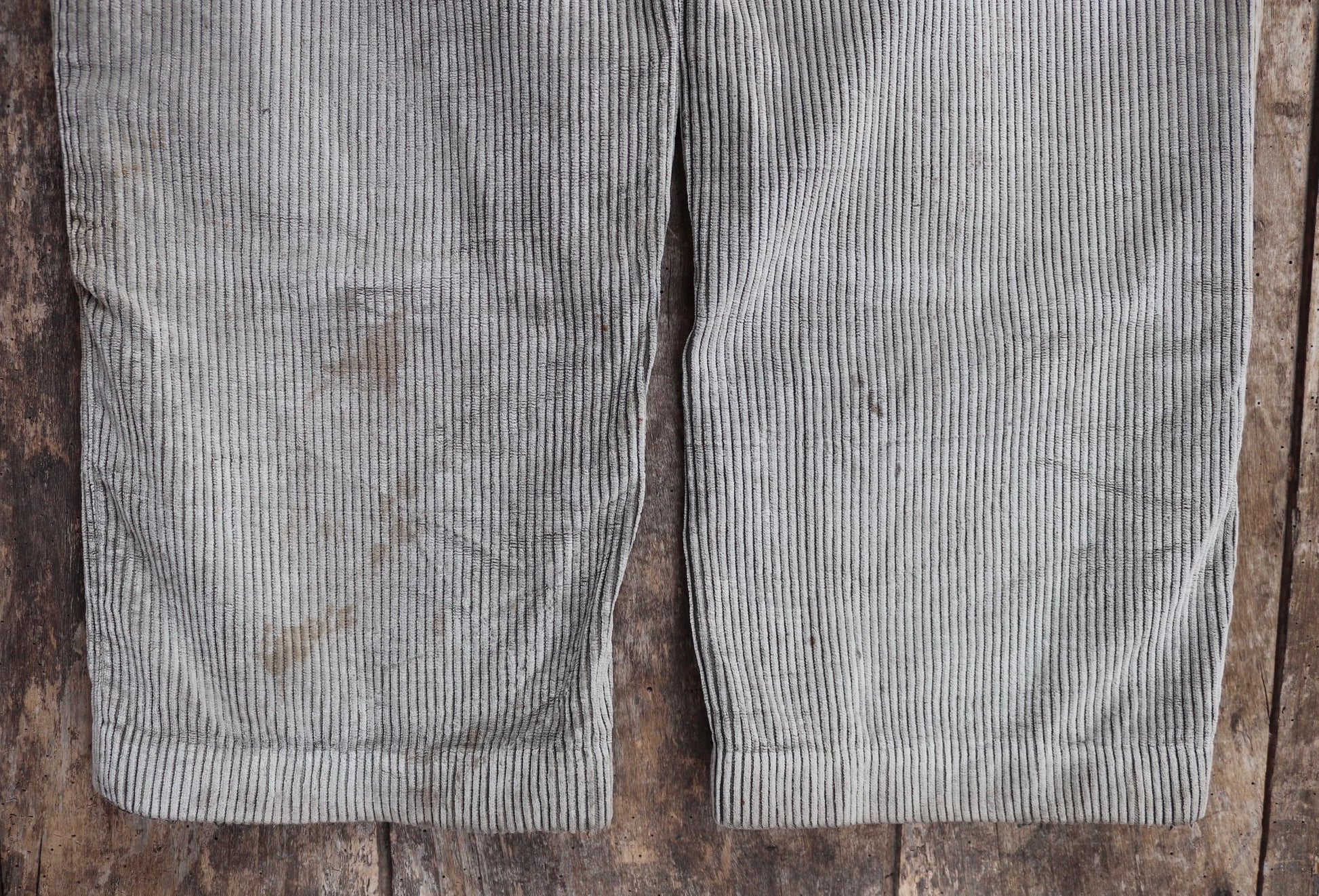 Vintage 1930s French workwear trousers - 1940s brown corduroy chore pants - buckle back - 36” x 28”
