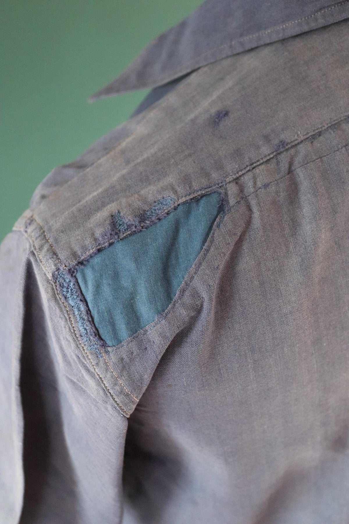 Vintage 1940s French workwear shirt - faded blue chambray cotton - darned and repaired - 46” chest