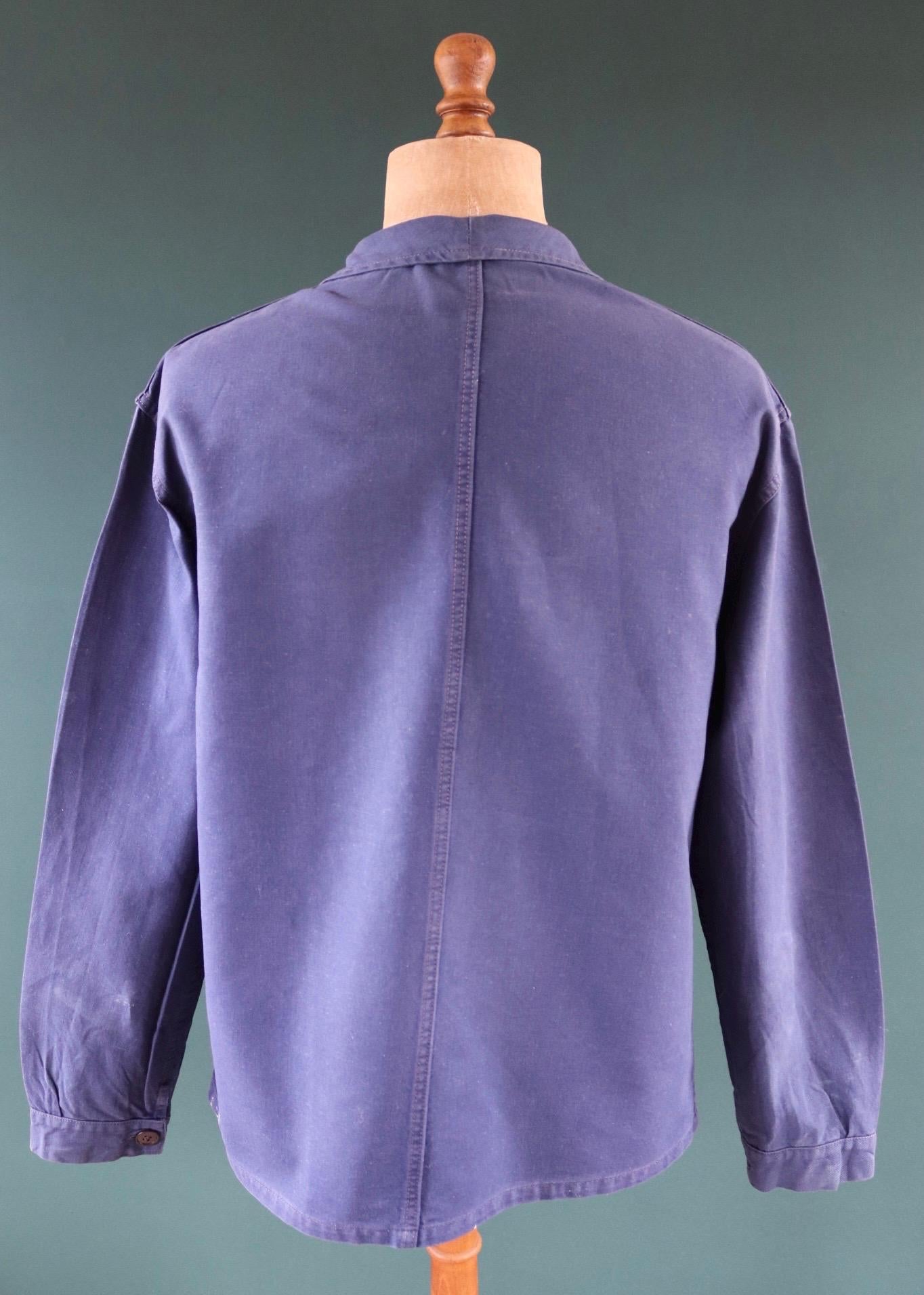 Vintage French workwear jacket - cotton twill chore coat - 50” chest