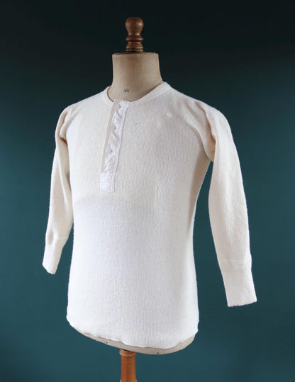 Vintage 1940s Penmans wool undershirt - Henley shirt - thermal base layer - made in Canada - 36" chest