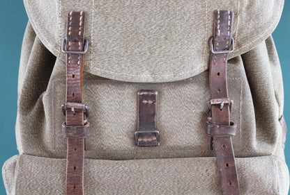Vintage 1950s Swiss army rucksack - military backpack - salt pepper cotton canvas - for hiking and camping gear