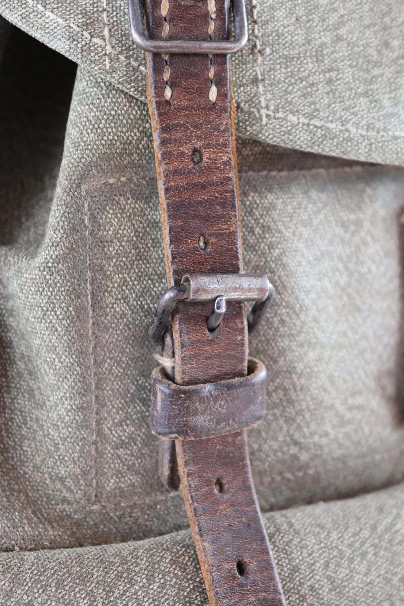 Vintage 1950s Swiss army rucksack - military backpack - salt pepper cotton canvas - for hiking and camping gear