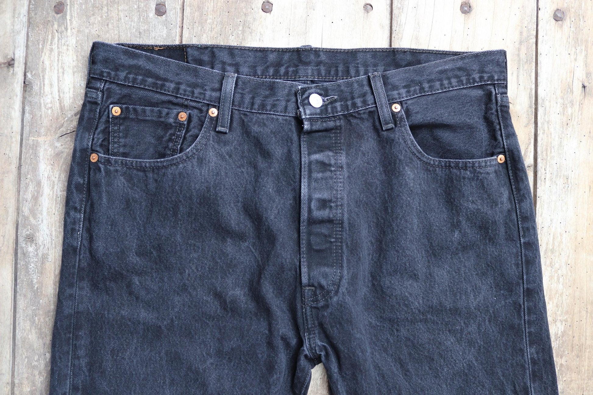Vintage Levis 501 jeans - black denim - 37" x 32"
