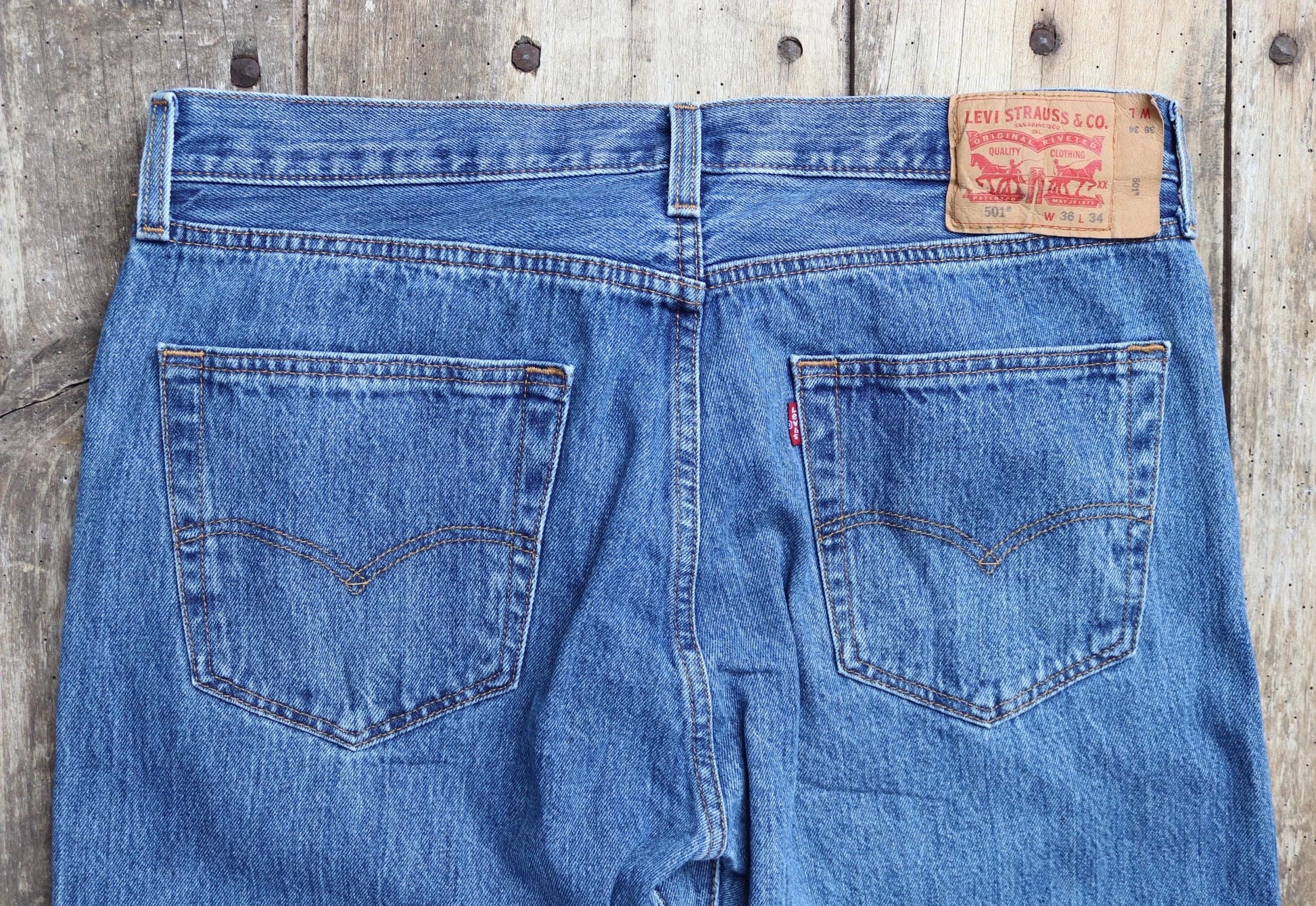 Vintage Levis 501 jeans - blue denim workwear - 36" x 34"