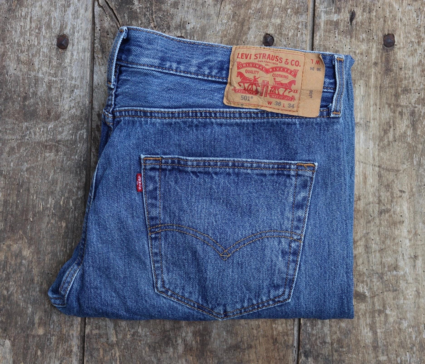 Vintage Levis 501 jeans - blue denim workwear - 36" x 34"