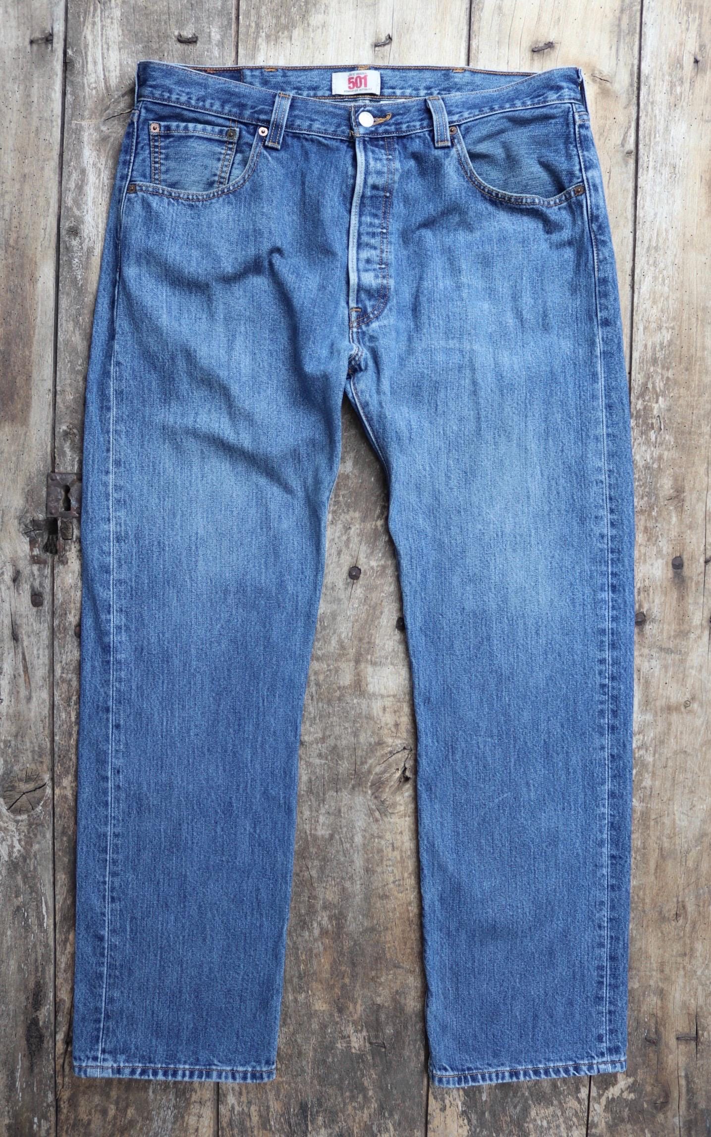 Vintage Levis 501 jeans - blue denim workwear - 36" x 32"
