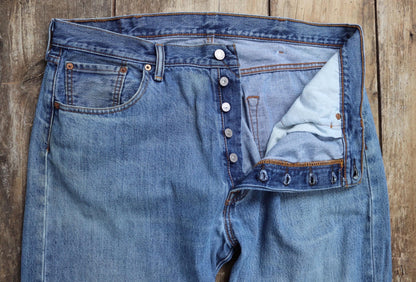 Vintage Levis 501 jeans - blue denim workwear - 38" x 32"
