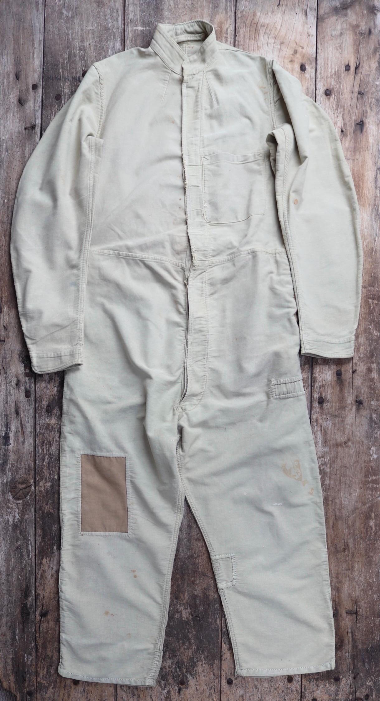 Vintage WW2 British workwear - 1940s overalls - mechanic coveralls - 43” x 37” x 26”