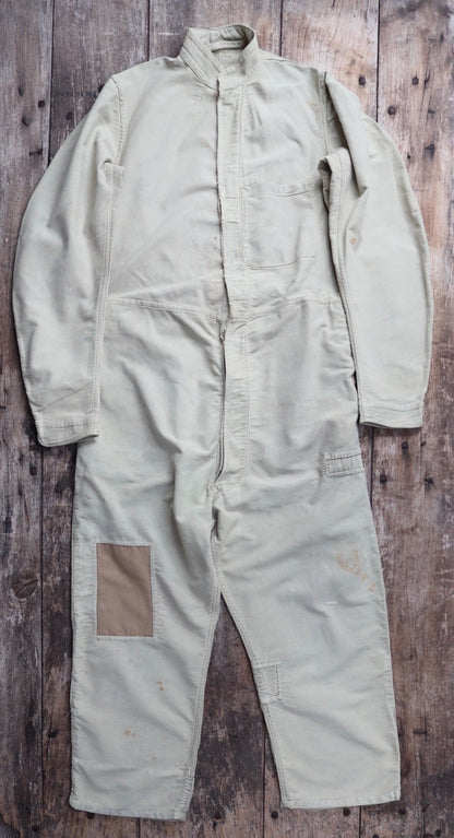 Vintage WW2 British workwear - 1940s overalls - mechanic coveralls - 43” x 37” x 26”