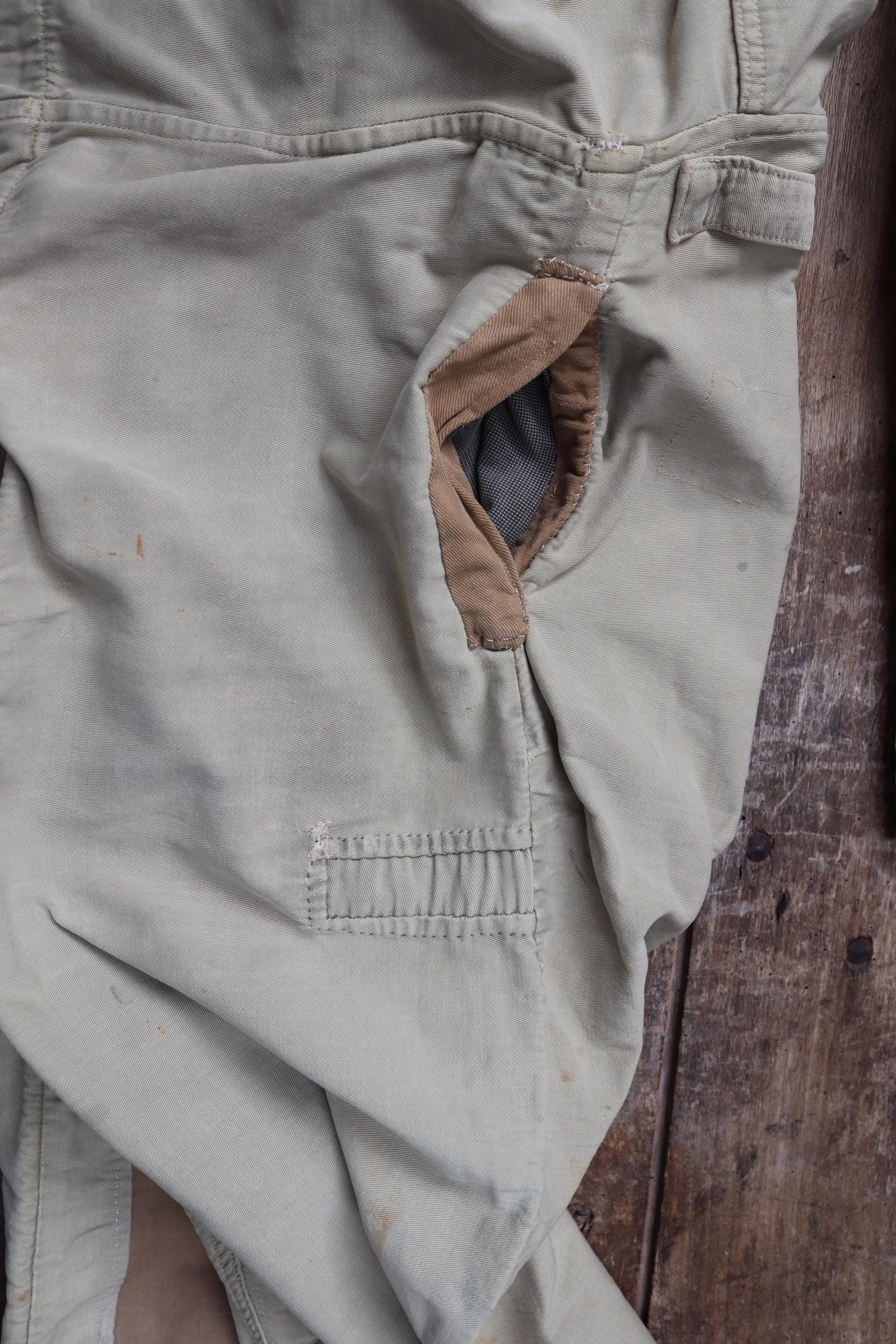 Vintage WW2 British workwear - 1940s overalls - mechanic coveralls - 43” x 37” x 26”