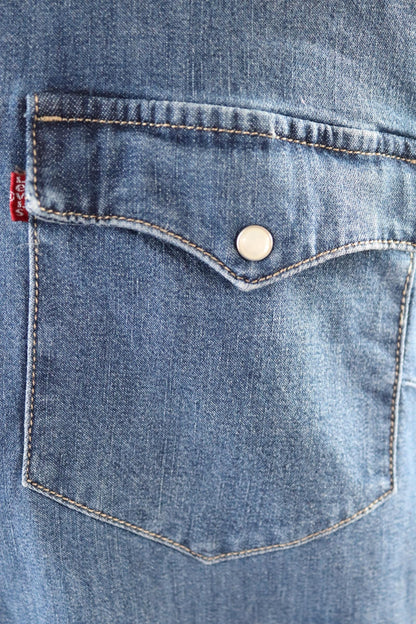 Vintage Levis denim cowboy shirt - pearl snap - Western style - 50" chest