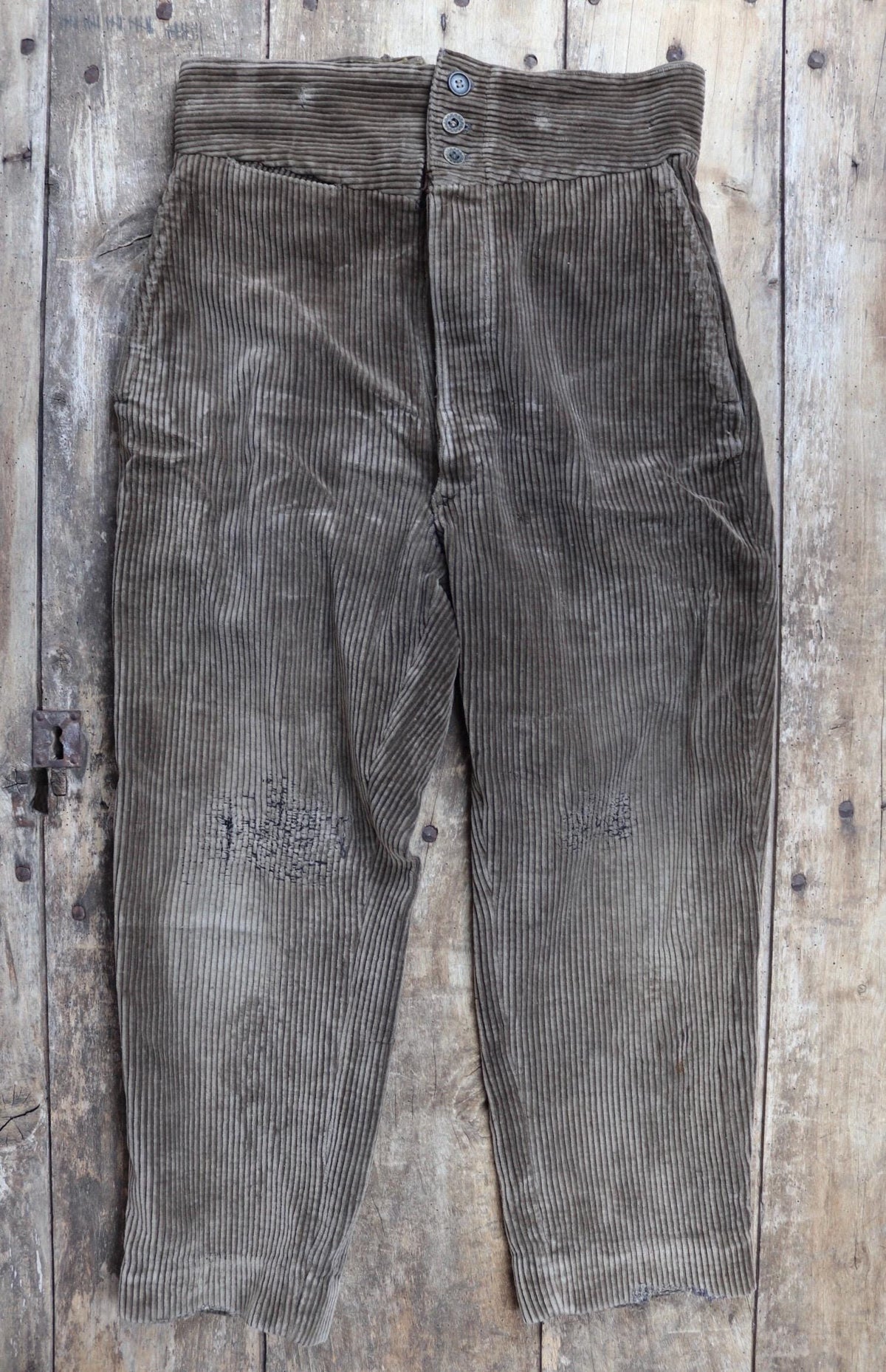Vintage 1920s French workwear trousers - buckle back - corduroy chore pants - 33” x 26”