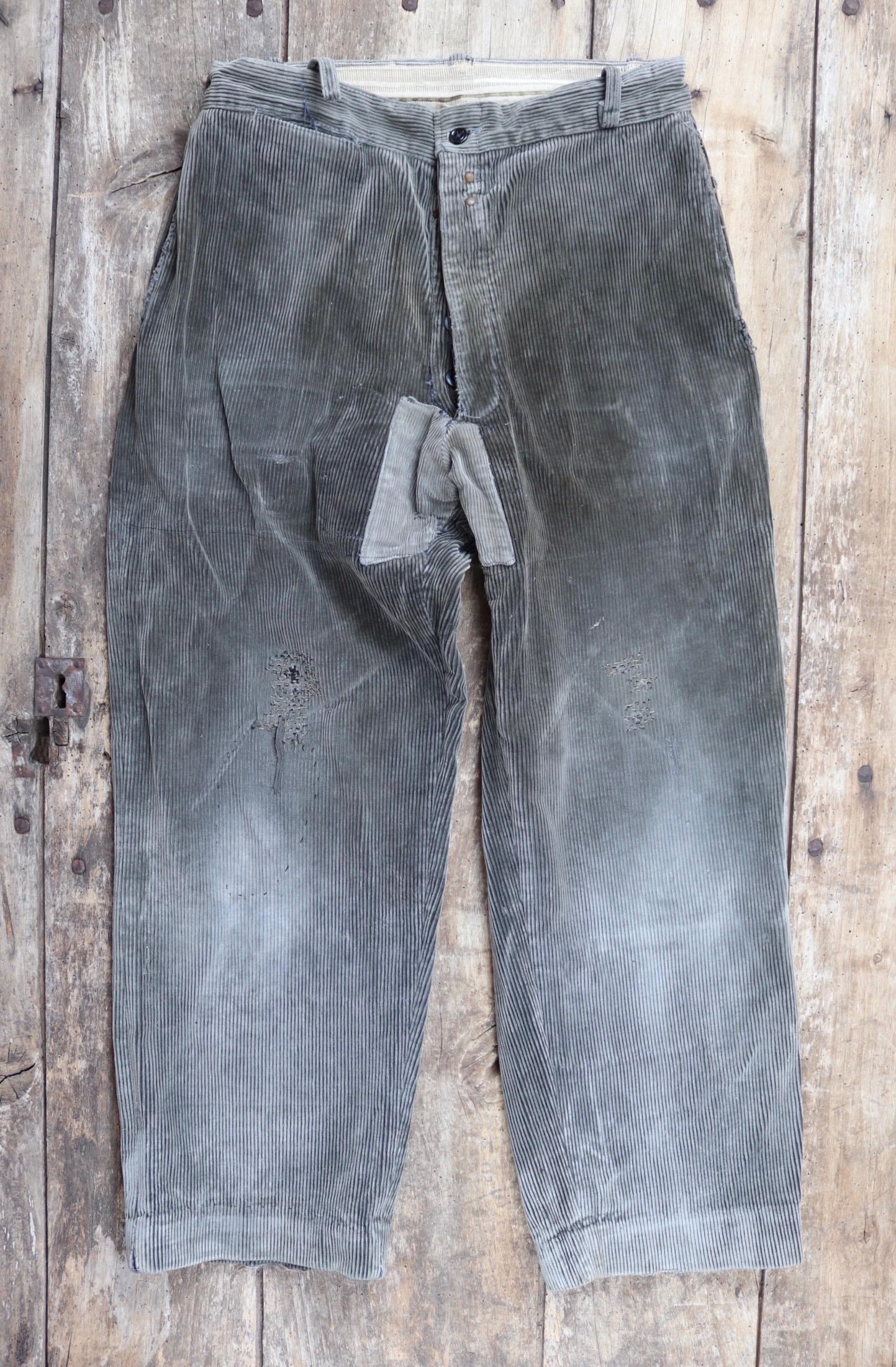 Vintage 1940s French workwear trousers - 1950s brown corduroy chore pants - darned and repaired - 31” x 26”