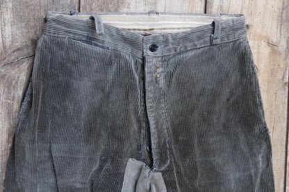 Vintage 1940s French workwear trousers - 1950s brown corduroy chore pants - darned and repaired - 31” x 26”