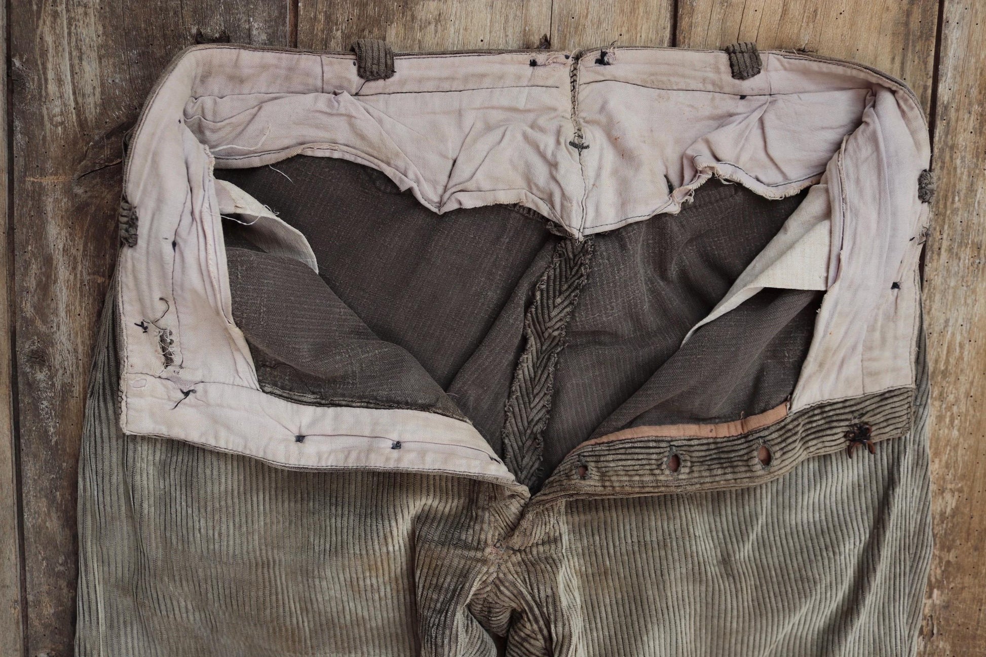 Vintage 1930s French workwear trousers - 1940s brown corduroy chore pants - buckle back - 36” x 28”