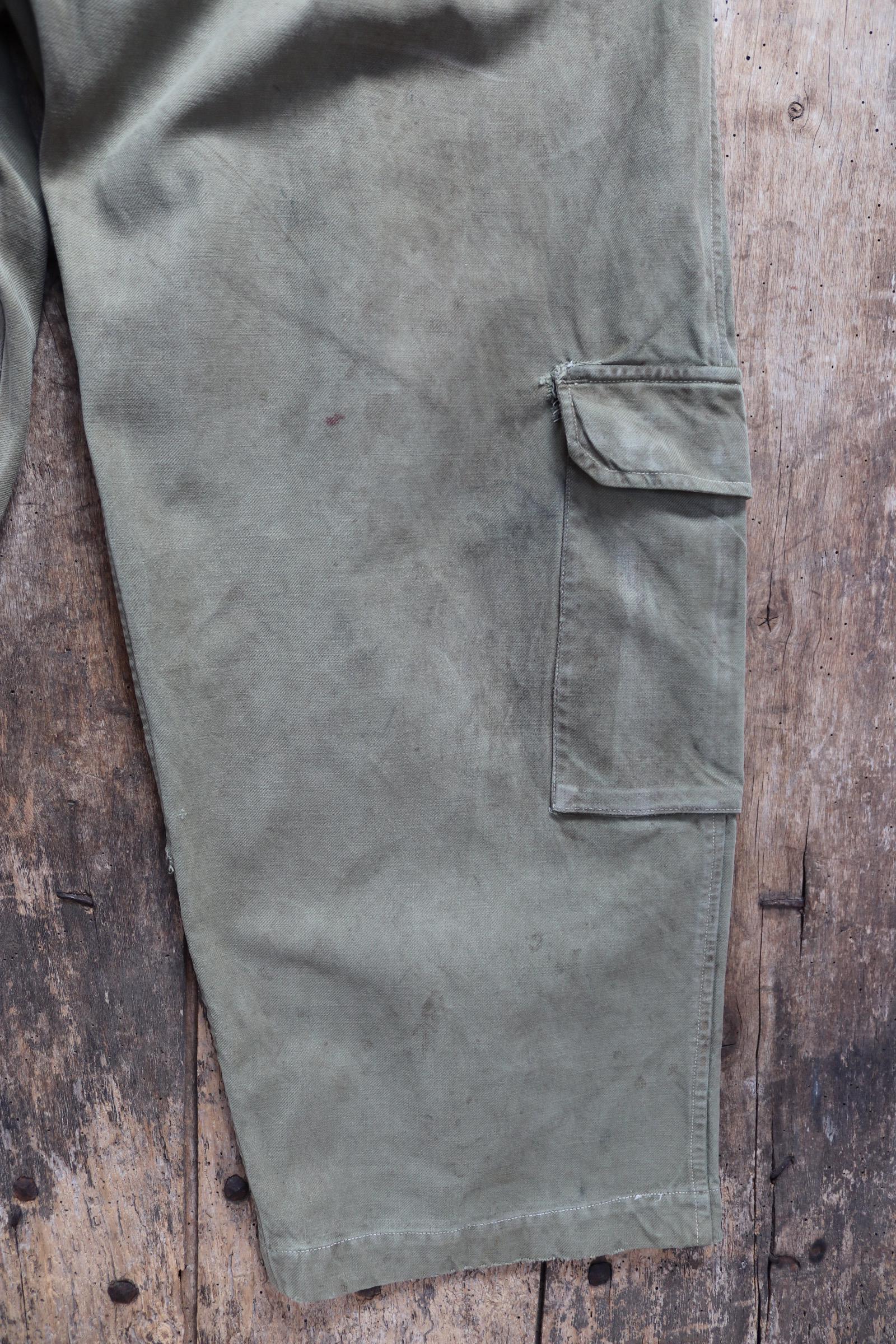 Vintage 1950s French M50 military coveralls - workwear overalls - army mechanic - 47” x 42” x 28”