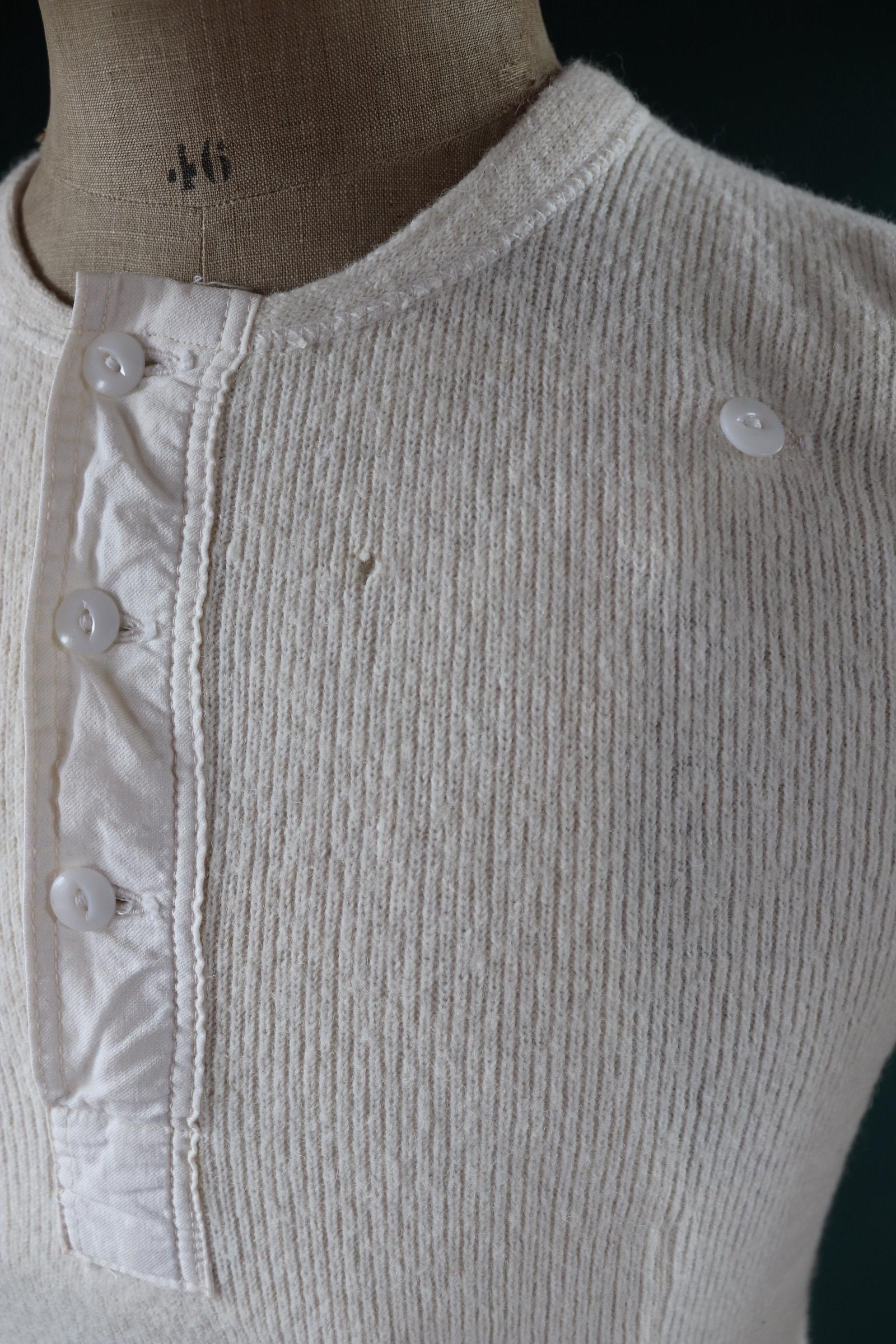Vintage 1940s Penmans wool undershirt - Henley shirt - thermal base layer - made in Canada - 36" chest