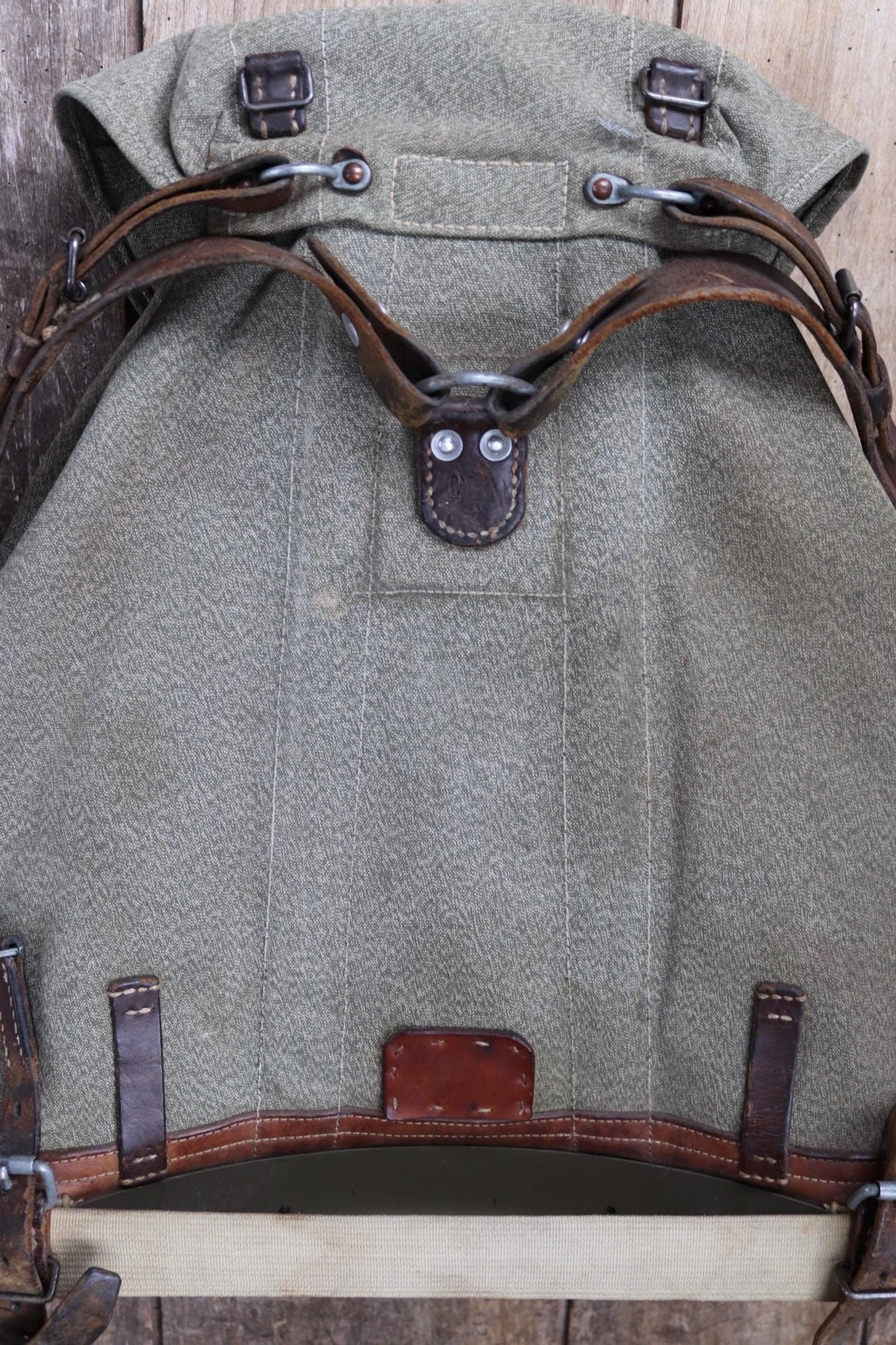 Vintage 1950s Swiss army rucksack - military backpack - salt pepper cotton canvas - for hiking and camping gear