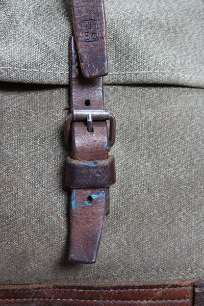Vintage 1950s Swiss army rucksack - military backpack - salt pepper cotton canvas - for hiking and camping gear