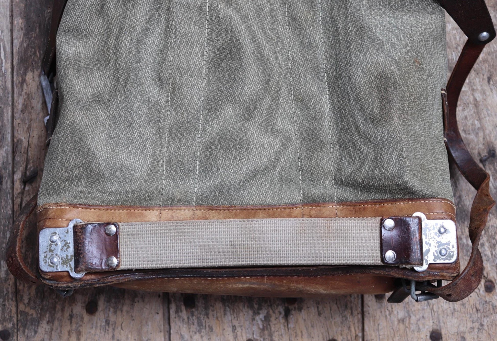 Vintage 1960s Swiss army rucksack - military backpack - salt pepper cotton canvas - for hiking and camping gear