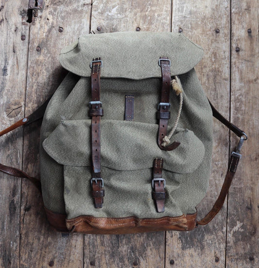 Vintage 1960s Swiss army rucksack - military backpack - salt pepper cotton canvas - for hiking and camping gear