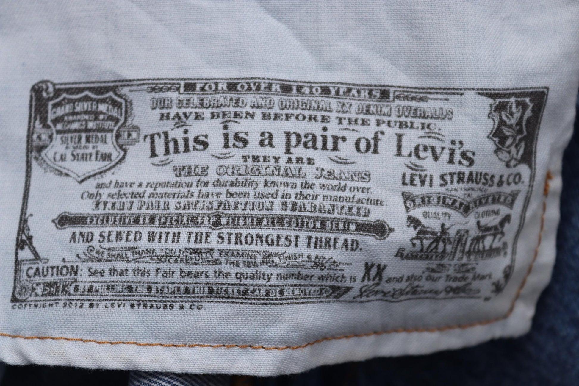 Vintage Levis 501 jeans - blue denim workwear - 36" x 34"