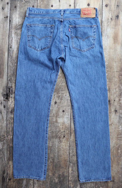 Vintage Levis 501 jeans - blue denim workwear - 36" x 34"