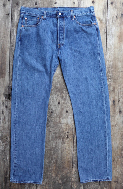 Vintage Levis 501 jeans - blue denim workwear - 36" x 34"