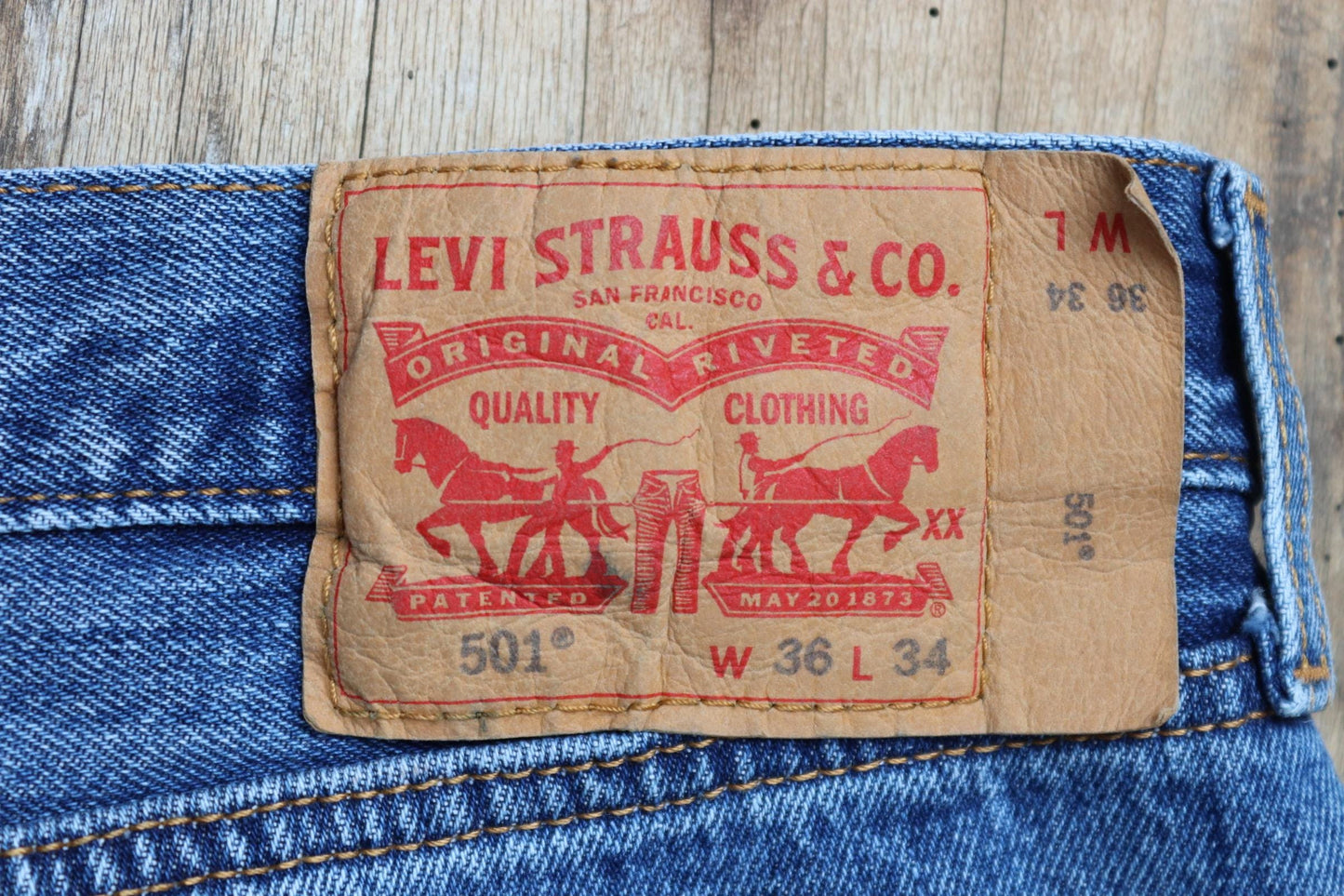 Vintage Levis 501 jeans - blue denim workwear - 36" x 34"