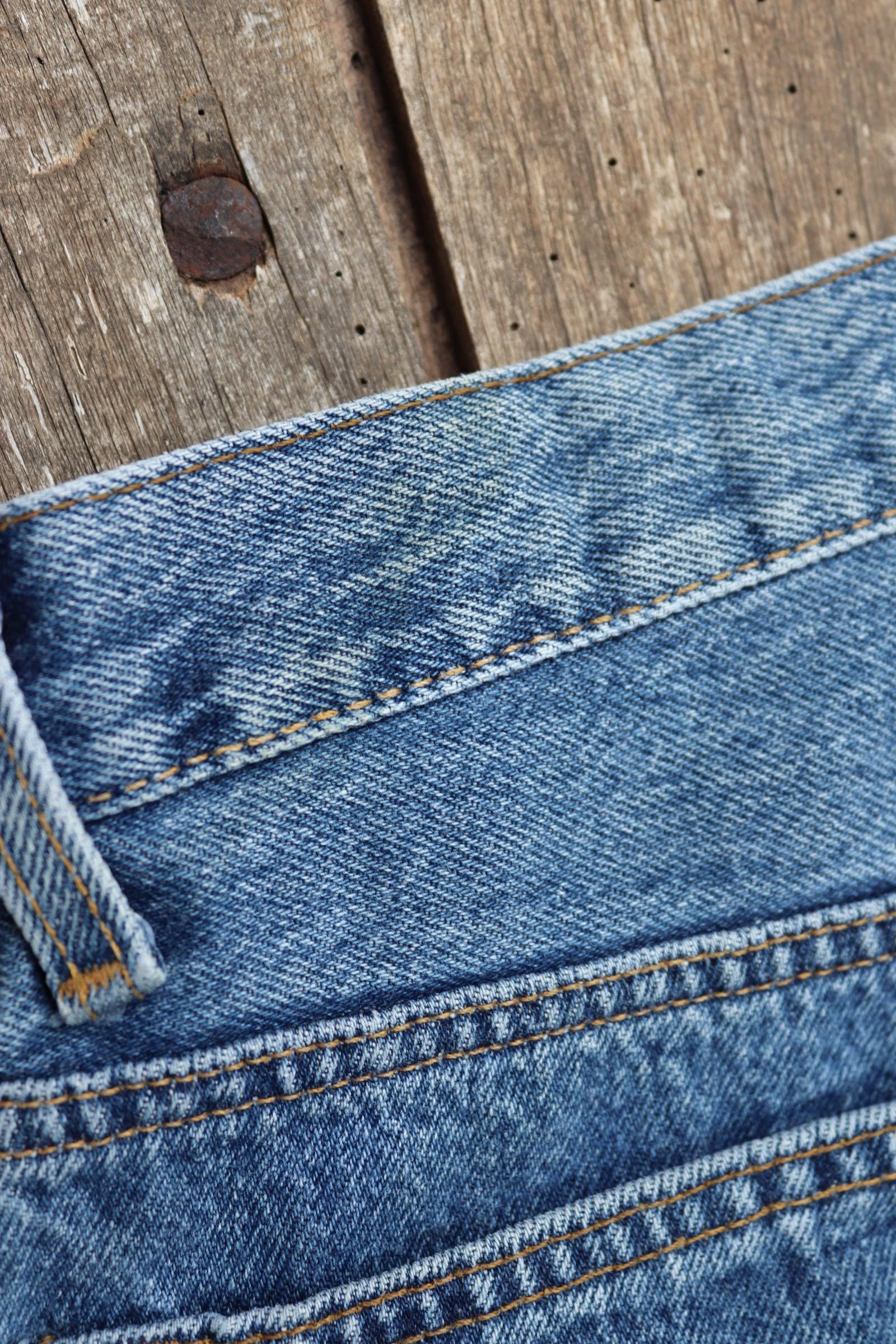 Vintage 1990s Levis 501 jeans - made in USA - blue denim workwear - 35" x 31"