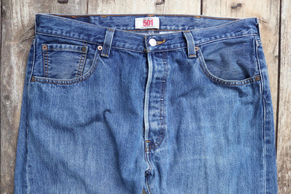 Vintage Levis 501 jeans - blue denim workwear - 36" x 32"